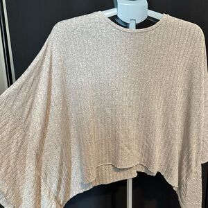 Zara Cream Blouse with Oversized Silhouette